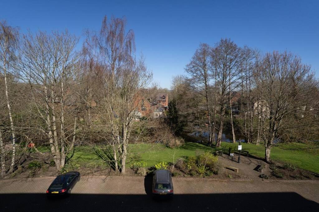 Surrey Hills Escape: Riverside Walks & Quick Links Godalming Eksteriør billede